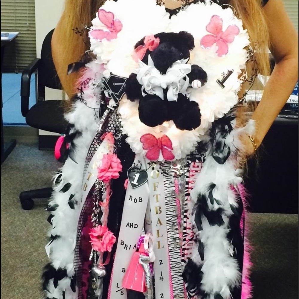 Custom mums for any event.